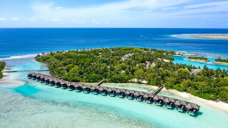 Sheraton Maldives Full Moon Resort & Spa